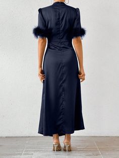 Elegant Evening Maxi Dress With Feathers, Elegant Formal Evening Dress With Feathers, Elegant Wedding Evening Dress With Feather Trim, Formal Evening Dress With Feather Trim, Elegant Maxi Dress With Feather Trim, Elegant Feathered Maxi Dress, Elegant Fitted Evening Dress With Feather Trim, Elegant Fitted Dress With Feather Trim, Elegant Dresses With Feather Trim