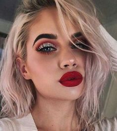 Lipstick Burgundy, Makeup Bibir, Wine Lipstick, Festival Make Up, Red Lipstick Makeup, Christmas Makeup Look, Prom Makeup Looks, Red Lip Makeup, Cat Eye Makeup