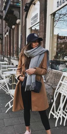 Winter Fashion Outfits Dressy Classy, Winter Outfits 2022, Nyc Winter Outfits, Ny Outfits, New York Outfits, Stylish Winter Outfits, Europe Outfits, Winter Fashion Outfits Casual, Paris Outfits