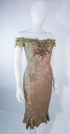 Women's MANDALAY Gold Sequin Beaded Lace Cocktail Dress Size 4 For Sale Luxury Embellished Off-shoulder Evening Dress, Luxury Embellished Off-shoulder Dress, Glamorous Off-shoulder Embellished Sequin Dress, Luxury Gold Embroidered Evening Dresses, Glamorous Gold Off-shoulder Evening Dress, Elegant Evening Dress With Gold Embroidery For Parties, Glamorous Fitted Dress With Gold Embroidery, Glamorous Dresses With Gold Embroidery, Glamorous Off-shoulder Gold Dress