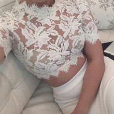 Stretchy Crop Tops, White Lace Crop Top, Fashion Stand, Floral Fashion, Shirt Fits, Lace Crop Tops, Plus Size Womens Clothing, Lace Shirt, Fashion Killa