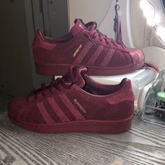 Comes From A Smoke And Pet Free House Hold. Worm 3 Times. Practically Brand New. No Box Price Can Be Negotiated Super Stars Adidas, Adidas 00s Campus, Adidas Superstar Red, Grunge Sneakers, Suede Adidas, 90 Shoes, Superstar Adidas, Special Shoes, Burgundy Sneakers