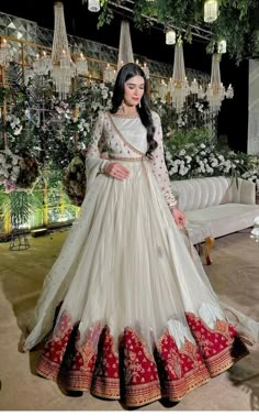 Frock Suit, Simple Suit, Desi Wedding Dresses, Lehenga Designs Simple, Desi Fits, Latest Bridal Dresses, Pakistani Wedding Outfits, Desi Outfits, Pakistani Fashion Party Wear