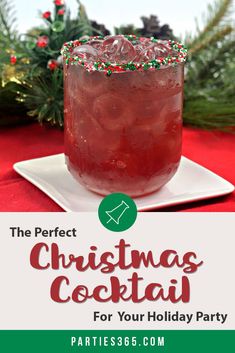 Want a fun Christmas cocktail recipe for your holiday party? A batch of these easy Naughty Elf Cocktails with run or vodka are sure to be a hit with your guests! Mixed Drinks Easy, Fun Christmas Cocktails, Summer Mixed Drinks, Drink Rum, Christmas Cocktails Easy, Easy Mixed Drinks, Cocktail Christmas, Best Bourbon, Holiday Baking Recipes