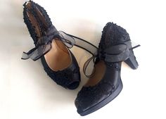 Embellished lace bridal shoes that compliment your dark and moody wedding! These black wedding heels add a unique and elegant touch on your bridal look, keeping you comfortable with medium height and platforms on the front... #blackweddingshoes #weddingshoes #darkwedding #moodywedding #weddingheels #bridalshoes Black Wedding Shoes Bride, Black Wedding Heels, Black Bridesmaid Shoes, Dark Weddings, Moody Wedding Photos, Wedding Shoes Black, Embellished Wedding Shoes, October Style, Black Satin Shoes