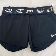 Nike Dri-Fit Fold Down Logo Short Band Folds Down To Make Them Longer If Need Be Never Worn Black Sports Shorts, Athletic Clothes, Nike Athletic Shorts, Workout Outfits, Shorts Nike, Track Shorts, Coastal Cowgirl, Sports Shorts, Athletic Outfits