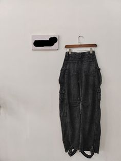 Worth A Shot Cargo Jeans FancySticated Pants Spring 2023, Cargo Denim Pants, Full Length Jeans, Pockets Design, Style Cargo Pants, Jeans Fabric, Style Cargo, Jean Grey, Cargo Jeans