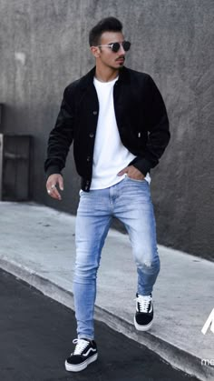 Stylings of a Gentleman presents Clothing Style | Casual Wear For Men | Mens Fashion Young Mens Fashion, Stylish Men Casual, Mens Fashion Classy, Outfit Jeans, Mens Fashion Casual Outfits, Fashion Casual Outfits, Men Fashion Casual Outfits, Mens Winter Fashion, Tarzan