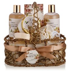 COMPLETE SPA GIFT SET-Indulge your senses with a luxurious at-home spa treatment! Beautifully packaged in an elegant woven basket, this bath gift set makes for an extraordinary gift, and adds a lovely touch to the bathroom. Contains a Shower Gel(240ml), Bubble Bath(240ml), Body Lotion(120ml), Bath Salt(100g), Bath Bomb(70g) Flower Shaped Bath Puff and Handmade Weaved Basket for decor or storage. HONEY & ALMOND SCENT. The sweet, nutty fragrance of Honey & Almond will carry you away into sudsy paradise! This delicious fragrance is infused with rich, buttery notes and conjures the image of a warm baked treat on a snowy day. Let your body soak up the goodness while you pamper your skin with the finest bath products. GREAT FOR YOUR SKIN.Why waste money on chemical-laden skincare that may harm y Almond Scent, Weaved Basket, Home Spa Treatments, Bath Gift Set, Tropical Scent, Spa Gift Basket, Honey Almonds, Large Bath, Bath Towels Luxury