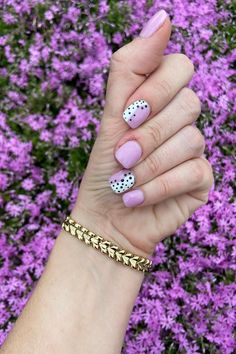 We don't know what's better, the nails or the MBxSD Slider Bracelet 😍 An Arrow, Spring Nail, Spring Nails, Sliders, Nail Inspo, Sapphire Ring