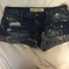 Dark Wash Jean Shorts Closet Outfits Ideas, Dark Wash Jean Shorts, Hollister Clothes, Trailer Park Boys, 2014 Tumblr, Portable Dvd Player, Hollister Shorts, 2000s Fashion Outfits, Lincoln Continental