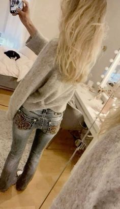 Law Waist Jeans Outfit, Stockholm Jeans Outfit, Scandi Jeans, Jeans Outfit Stockholm, Stockholm Style Jeans