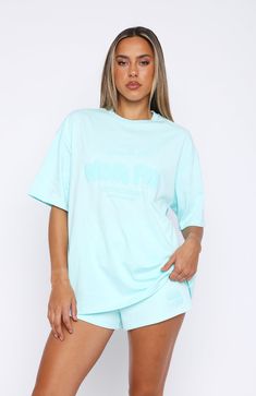 The Capsule 9 Star Of The Moment Oversized Tee Mint. Head online and shop this season's latest styles at White Fox. Express delivery and AfterPay available. Preppy School, Baby Crop Top, Cute Christmas Gifts, Puff Print, Lounge Shorts, Strapless Tops, Loungewear Sets, Knit Sweatshirt, Print Graphic