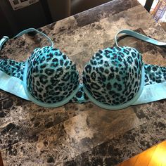 Nwt Victoria’s Secret Leopard Print Push Up Bra Size 34d This One Says The Date Push Up It Is A Beautiful Light Aqua With White And Dark Aqua And Black Leopard Spots Soft Comfortable Light Aqua Band With The Word Pink On It This Bra Is Stunning!!! Aqua Band, Halloween Board, Leopard Print Bra, Dark Aqua, Metallic Lips, Girl Shopping, Victoria Secret Pink Bras, Pink Bralette, Cute Bras