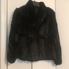 In Great Condition Vintage Mink Fur Jacket Size 12 Vintage Mink Fur Coat, Vintage Black Fur Coat With Faux Fur Lining, Mink-colored Faux Fur Coat, Luxury Vintage Mink-colored Outerwear, Fluffy Mink-colored Long Sleeve Outerwear, Mink Fur, Fur Jacket, Vintage Black, Size 12