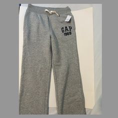 Boys Gap Sweatpants, Gray, Size Xl, New With Tags Gap Sweatpants, Boys Jogger Pants, Hoodie Gap, Cozy Sweatpants, Girl Sweat, White Sweatpants, Slim Joggers, Boy Sweatpants, Gap Logo