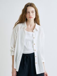 This is a trendy and feminine shirt by ANEDIT that is made out of high quality and sturdy material. With distinctive mood of the design and modern feminine look, you can style it for your comfortable daily outfit.- Feminine mood and soft touch- Bio processed cotton fabric- Relaxed loose silhouette White Casual Blouse With Relaxed Fit, Casual White Relaxed Fit Blouse, Everyday White Shirt For Fall, Chic Everyday Shirt With Relaxed Fit, Chic Relaxed Fit Shirt For Everyday, Everyday Fall White Shirt, Modern Everyday Shirt For Spring, Modern Shirt For Spring Everyday Wear, Minimalist Everyday Shirt With Relaxed Fit