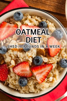 Achieve rapid weight loss with a week-long oatmeal diet. This plan focuses on the health benefits of oatmeal, including calorie control and satiety, with tasty and nutritious meal options. 1500 Calorie Meal Plan, Carb Diet Plan, Improve Your Gut Health, Fruit Lunch, Low Cholesterol Diet, Fiber Diet, Low Carb Diet Plan