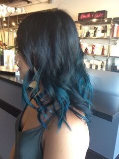 Hair Clour Girl, Teal Streaks In Brown Hair, Inosuke Hair, Balayage Blue Hair, Balayage Blue, Brown Hair Fade, Ombre Eyeshadow, Teal Ombre Hair, Blue Balayage