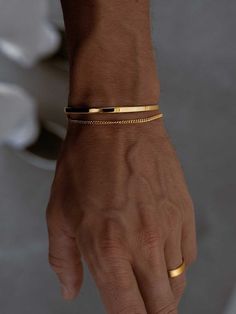 Very beautiful dress good length no translucent Man Jewelry Aesthetic, Men’s Accessories, Male Bracelets, Man Gold Bracelet Design, Mens Chain Bracelet, Mens Silver Jewelry, Modern Gold Jewelry, Bracelets Design