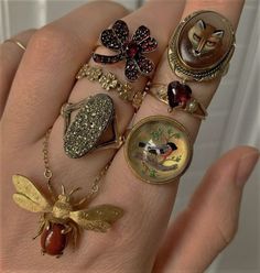 Many Rings, Dope Jewelry, Funky Jewelry, Jewelry Lookbook, Dream Jewelry, Pretty Jewellery, Jewelry Inspo, Piercing Jewelry, Cute Jewelry