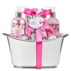 Freida and Joe Aromatherapy Essentials Spa Set for Women in Large Silver Tub offers a serene escape into luxury with its expertly crafted bath essentials. This spa set, presented in a sleek large silver tub, includes: 2 Bath Bombs in Pink Orchid and Balsamic Strawberry Rich Body Lotion Gentle Shower Gel Exfoliating Bath Sponge The Pink Orchid bath bomb envelops you in a delicate floral aroma, while Balsamic Strawberry invigorates with a sweet, fruity scent. The body lotion deeply hydrates and so Strawberry Fragrance, Unique Homemade Gifts, Fitness Breakfast, Set Packaging, Spa Gift Set, Wine Gift Baskets, Spa Gift Basket, Spa Set, Aromatherapy Gifts