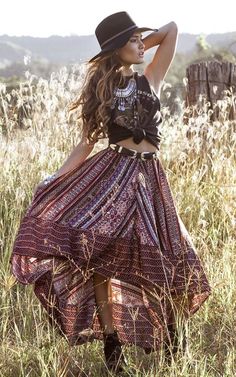 Stile Hippie Chic, Boho Fashion Dresses, Mode Indie, Coachella Looks, Style Hippy, Stile Boho Chic