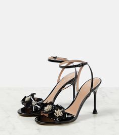 Wild Flower, Color Name, Shoe Box, Valentino Garavani, Black Sandals, Online Jewelry, Leather Sandals, Calf Leather, Patent Leather