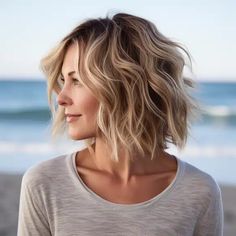 Beachy Waves Medium Cut Medium Length Hair Styles Over 50, Mid Bobs For Fine Hair, Medium Beachy Haircut, Trendy Mid Length Haircuts For Fine Hair, Beachy Bob Haircut, Beachy Short Hairstyles, Beachy Bob Hairstyles, Shoulder Length Over 50, Trendy Bob Haircuts 2024