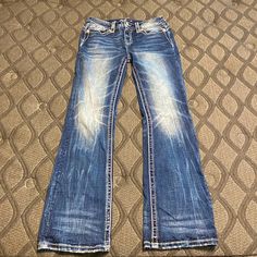 In Great Condition. They Are Pretty Much Brand New! Mexican Pants, Mexican Girl Outfit, Dream Items, Streamer Dr, Dr Closet, Mexican Girl, Clothes Closet, Shorts Women, Jeans Bootcut