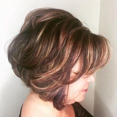 Older Women's Brown Bob With Bangs Brown Bob With Bangs, Flipped Ends, Hairdo Ideas, Wavy Layers, Brown Bob, Balayage Bob, Foundation Tips, Fine Straight Hair, Shorter Hair