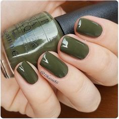 Green Nails Fall, Cool Nail Polish, Fall Pedicure, Nail Inspired, Bright Nail Polish, Nail Polish Opi, Mani Nails, Mani Pedi Ideas, Cute Nail Polish