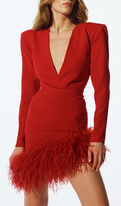 "We exist to make women feel confident, strong, sexy and elegant,"prove that sometimes the most minimal designs can be the most glamorous. This jacket dress was made from soft stretch-jersey that's beautifully trimmed with wispy feathers at the cuffs and hem ,and from the plunging neckline to its asymmetric hem. Opt for a bold red lip for added drama. WHERE TO WEAR:Business dinner、Cocktail party、Luncheon Material: Stretch (95% Polyester, 5% Elastane) Gentle Dry Clean OnlyColour may vary due to l Denim Style Casual, A Game Of Clothes, Red Outfits, Red Lip, Plus Size Shopping, Type Of Pants, Club Party, Long Sleeve Mini, Ruched Dress