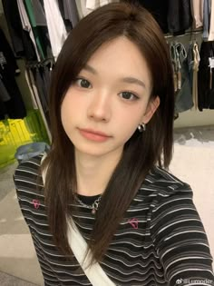 Ulzzang Makeup, Face References, Make Up Inspo, Daily Makeup, Selfie Poses, Catfish, Hair Inspo, Asian Beauty