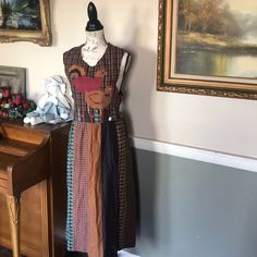 Gorgeous Rare Vintage 1970’s V-Neck Handmade Thanksgiving Turkey Dress.Excellent Vintage Condition For Its 40-Plus Years Of Age. Tie In Back. Add This Adorable Dress To Any Wardrobe 47 Inches Long. Sleeveless Vintage Dress For Fall, Brown Patchwork V-neck Dress, Brown V-neck Patchwork Dresses, Retro Brown Dress For Daywear, Retro Brown Dresses For Daywear, Retro Brown V-neck Dress, Turkey Dress, Sublimation Ideas Projects, Thanksgiving Dress