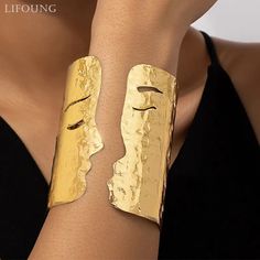 Solid Gold Hair Cuff Bangle for Locs, Sisterlocks Gender: Women Metals Type: Iron alloy Bracelets Type: Hair Cuff Bracelet Fine or Fashion: Fashion Style: Punk Material: Metal Shape\pattern: Face Products For Locs, Black Fashion Style, Non Hijab, Style Royal, Open Bangle, Gold Bracelets, Unique Accessories, African Prints, Watches Women Fashion