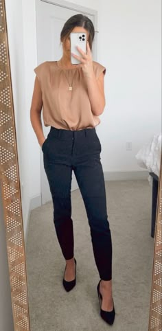 Proper Business Attire Women, Women’s Casual Business Attire, Business Casual Outfits Simple, Outfit Ideas Office Business Casual Work, Business Casual Doctor Outfits, Business Casual Doctor, Cute Business Professional, Casual Work Outfits Office Wear, Management Consultant Outfit