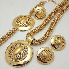 Beautybeyound - Etsy Traditional Bridal Jewelry, Dubai Gold Jewelry, African Jewellery, Pendant Sets, Gold Necklace Indian, Diamond Pendant Sets, Gold Jewelry Sets, Bridal Gold Jewellery Designs