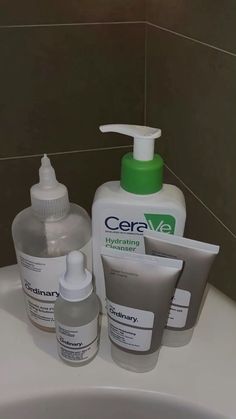 Cerave Aestethic, Cerave Skincare Aesthetic, Cerave Skincare, Black Skin Care, Skin Care Spa, Perfect Skin Care Routine, Facial Skin Care Routine, Skincare Aesthetic