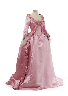 Marie Antoinette Costume Design, 1700s Dresses, Marie Antoinette Costume, Marie Antoinette 2006, Rococo Dress, 18th Century Dress, Rococo Fashion, 18th Century Costume, Textile Museum