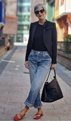 Mode Over 50, 60 Fashion, Looks Street Style, Casual Chic Outfit, 가을 패션, Fashion Over 50