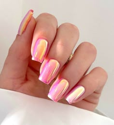 Pink chrome nails. Ombre Nail Ideas, Chrome Nail Colors, Summer Nails Colors Designs, Shiny Nails Designs, Sunset Nails, Vegas Nails, Pink Chrome Nails, Chrome Nail Art, Pink Chrome