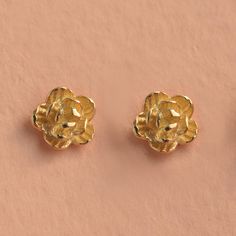 ❖ ONE PAIR! 14k gold (REAL GOLD!) rose flower stud earrings.  These flower earrings will look great with any outfit! Minimalist and simple, great for everyday wear yet noticeable, and will upgrade any look. ➤ Features: ♦ SOLID 14k Gold Stud Earrings ♦Material: Available in 14k solid rose gold / 14k solid yellow gold [shiny or matte finish]. ♦Rose Size: wearing surface: 5.34mm = 0.21 inch approximately ♦Post length: 0.4 inch (10mm) / 20 gauge (wire thickness). Perfect for a variety of piercing lo Gold Rose Flower Earrings, Elegant Gold Rose Flower Earrings, Rose Gold Flower Earrings In 14k Gold, Gold Earrings With Roses, 14k Rose Gold Flower Earrings, Formal Gold Flower Earrings With Rose Design, Gold Rose Earrings For Gift, Yellow Gold Rose Design Earrings As Gift, Yellow Gold Earrings With Rose Design For Gift