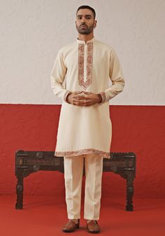 Cream Georgette Kurta Set Kalpraag - Fabilicious Fashion Indian Wedding Clothes For Men, Georgette Kurta, Wedding Kurta For Men, Mens Wear Wedding, Kurta Set For Men, Men's Ethnic Wear, Vacuum Storage, Indian Wedding Wear, Wedding Clothes