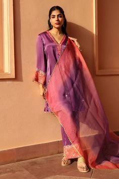 Mauve purple kurta featuring baby pink panels embellished with thread, bead and zardozi work. Paired with co-ordinating pant. Comes with a sheer ombre dupatta featuring butterfly motifs and beadwork. - Aza Fashions Ombre Dupatta, Zardozi Work, Kurta Set For Women, Mauve Purple, Women Kurta, Straight Kurta, Kurta Set, Pants Pattern, Set Women