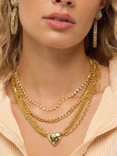 Unleash the magic of your everyday looks with our Everyday Magic Chain Necklace. Our thick chain design is perfect for layering, adding a touch of sparkle and style to any outfit. Elevate your style effortlessly with this must-have accessory. (You'll never want to take it off!) 18k Gold Plated Over Brass 37+ 5 cm long Extendable Lobster Clasp Trendy Multi-strand Chunky Chain Jewelry, Chic Layered Necklace With Figaro Chain, Dazzling Gold Chain Necklace, Dazzling Gold Necklace, Multi-strand Delicate Chain Necklace For Party, Delicate Multi-strand Chain Necklace For Party, Gold-tone Multi-strand Chain Necklace For Party, Trendy Multi-strand Gold Chain Necklace, Multi-strand Chunky Chain Jewelry For Parties