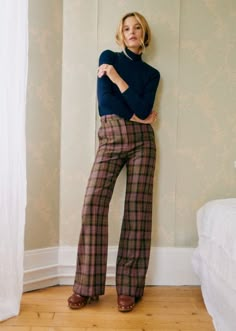 Sezane Outfits, Color Academia, Plaid Trousers Outfit, Mum Wedding, Unique Pants, Tartan Pants, Online Stylist, 2023 Mood