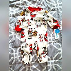 Carter's - Nwt - White Fleece Footed Zip Up Pajamas - Santa Milk & Cookies - May Have Damage To The Price Tag. Does Not Affect The Item. All Items Are Brand New. Shipping Is Next Day Unless It Follows On A Weekend Or Holiday! If You Have Any Questions Please Feel Free To Ask! Bundle And Save On Shipping! Please Send Reasonable Offers!! Cozy White Sleepwear For Holiday, Playful Winter Onesie For Bedtime, Cute White Holiday Sleepwear, White Winter Sleepwear, Cozy White Onesie For Bedtime, Winter Holiday Long Sleeve Onesie, White Winter Sleepwear For Bedtime, Winter White Onesie For Loungewear, White Winter Onesie For Loungewear