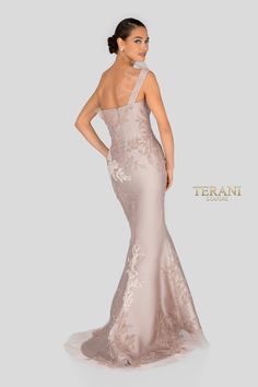 Marriage Hair Styles, Terani Dresses, Brides Mom Dress, Bridal Gown Ideas, Dress For Mom, Pink Wedding Gowns, Couture Evening Dress, Mnm Couture, Robes D'occasion