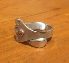 This 1960s Austrian sterling ring w/ coral is somehow both folk art and part of a psychedelic dream. It is not adjustable and is a size 6 1/4.  I️ researched the stamp and while I️ can't figure out the maker it was made in Klagenfurt, Austria. #sterling #Austria #psychedelic #coral  #folkart #Klagenfurt Klagenfurt Austria, Iron Ring, Pretty Jewelry, Pretty Jewellery, Jewelry Bags, Sterling Ring, Rings Statement, Cute Jewelry, Artifacts